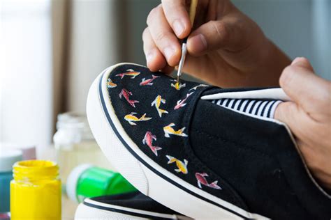 how to paint shoes permanently.